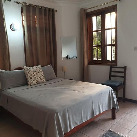 La Maison Hibiscus Self Catering Accommodation Beau Vallon Kültér fotó